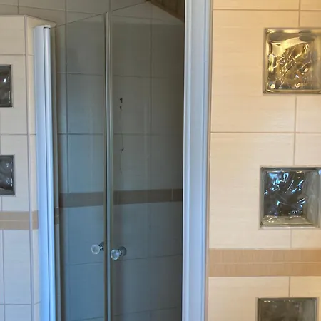 Marcsi Apartament *